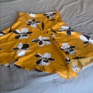Who What Wear Brand yellow/black fit & flare skirt